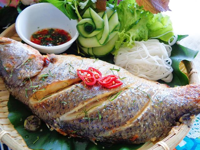 Món ngon cuối tuần từ cá - cá nướng sả ớt